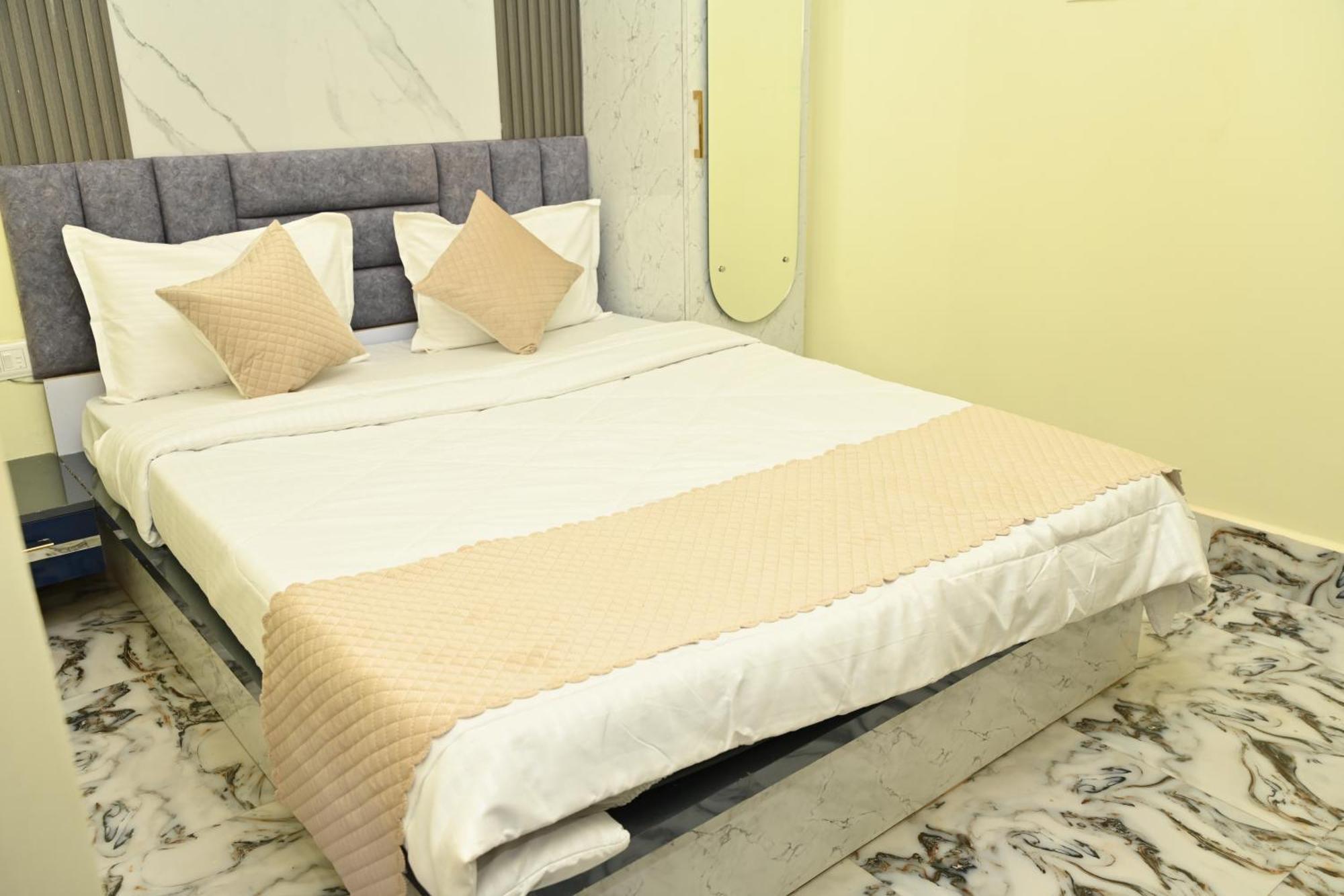 The Vintage Plaza Hotel Baripada Ngoại thất bức ảnh