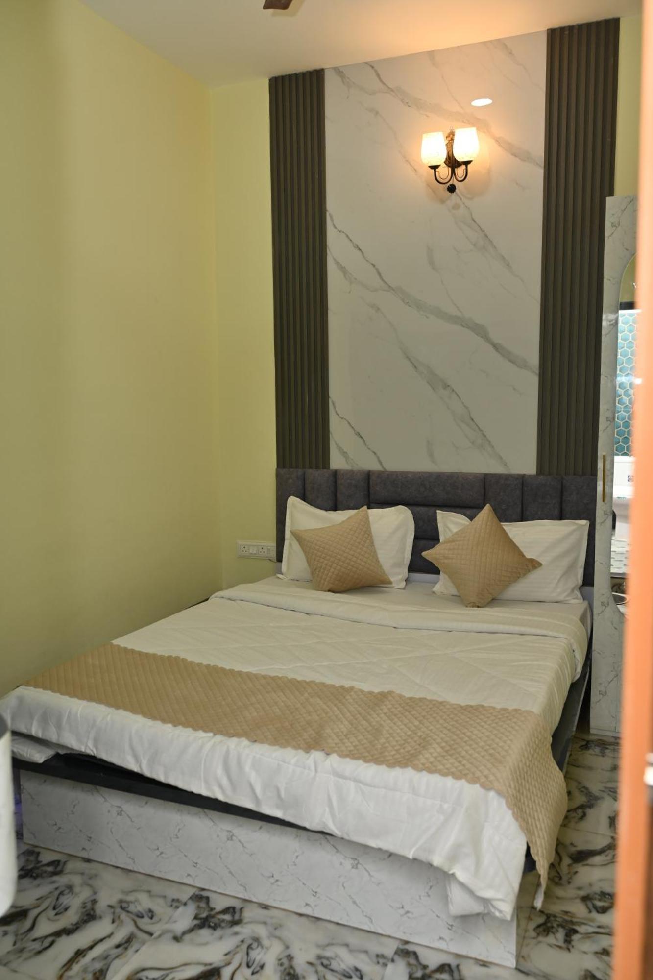 The Vintage Plaza Hotel Baripada Ngoại thất bức ảnh