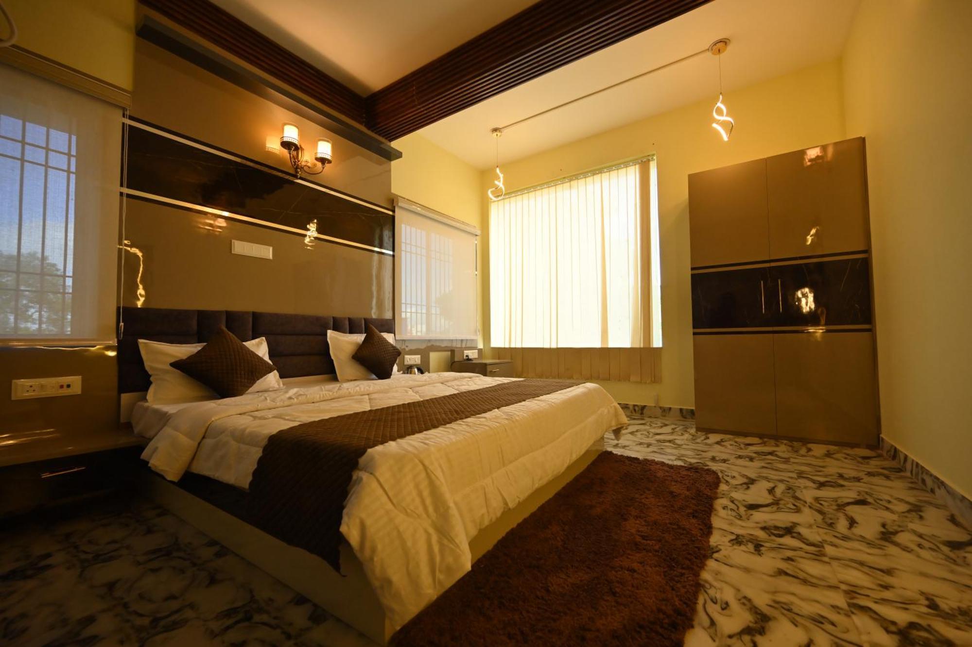 The Vintage Plaza Hotel Baripada Ngoại thất bức ảnh